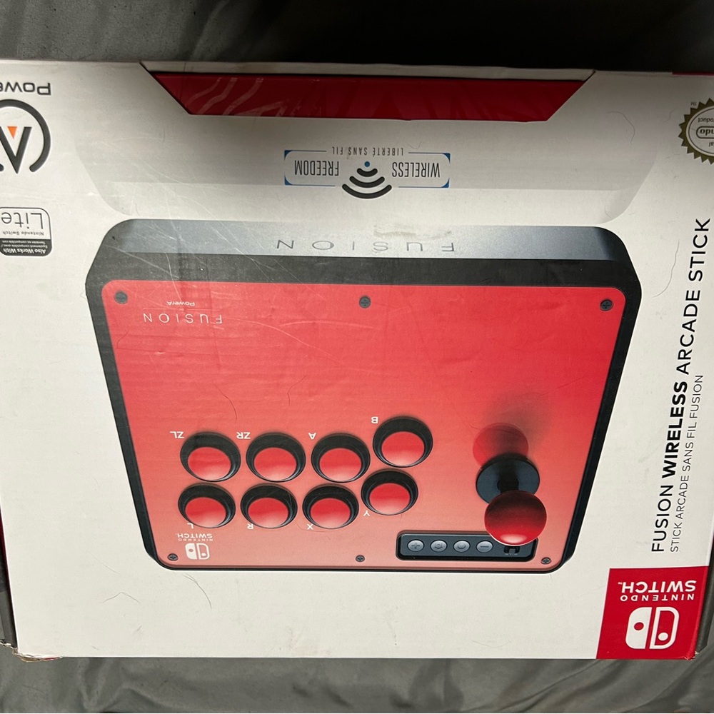 Fusion Wireless Arcade Stick - Black and Red